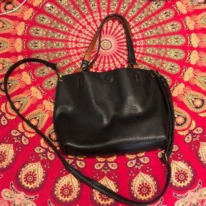 Black Crossbody / Purse 🖤